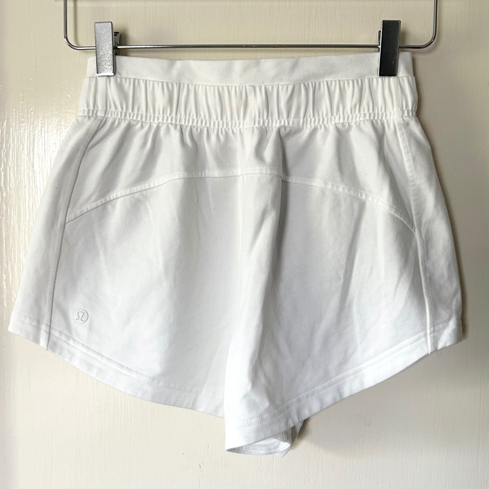 NWT Lululemon Inner Glow High-Rise Short 3" White 2 Gym Casual Lounge Summer - Picture 6 of 8